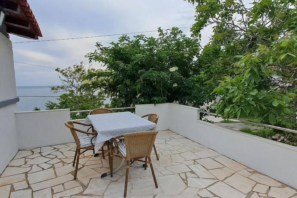 Appartamento Maris Omiš Esterno foto